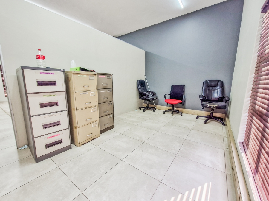 Commercial Property for Sale in Melodie North West